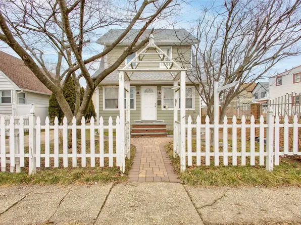 100 Rockmart Avenue, Elmont, NY 11003