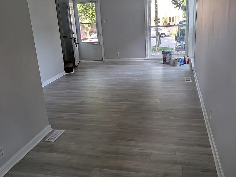 207 S Emerson Ave — Photo 2