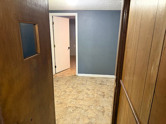 5th image of 6171 Freeman Ave