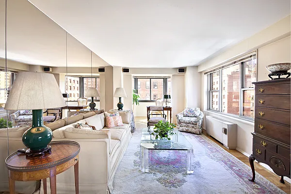 Sold by Stribling | media 12