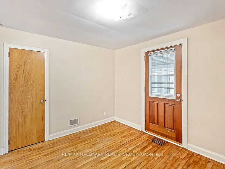 359 Dominion Ave #2 — Photo 17