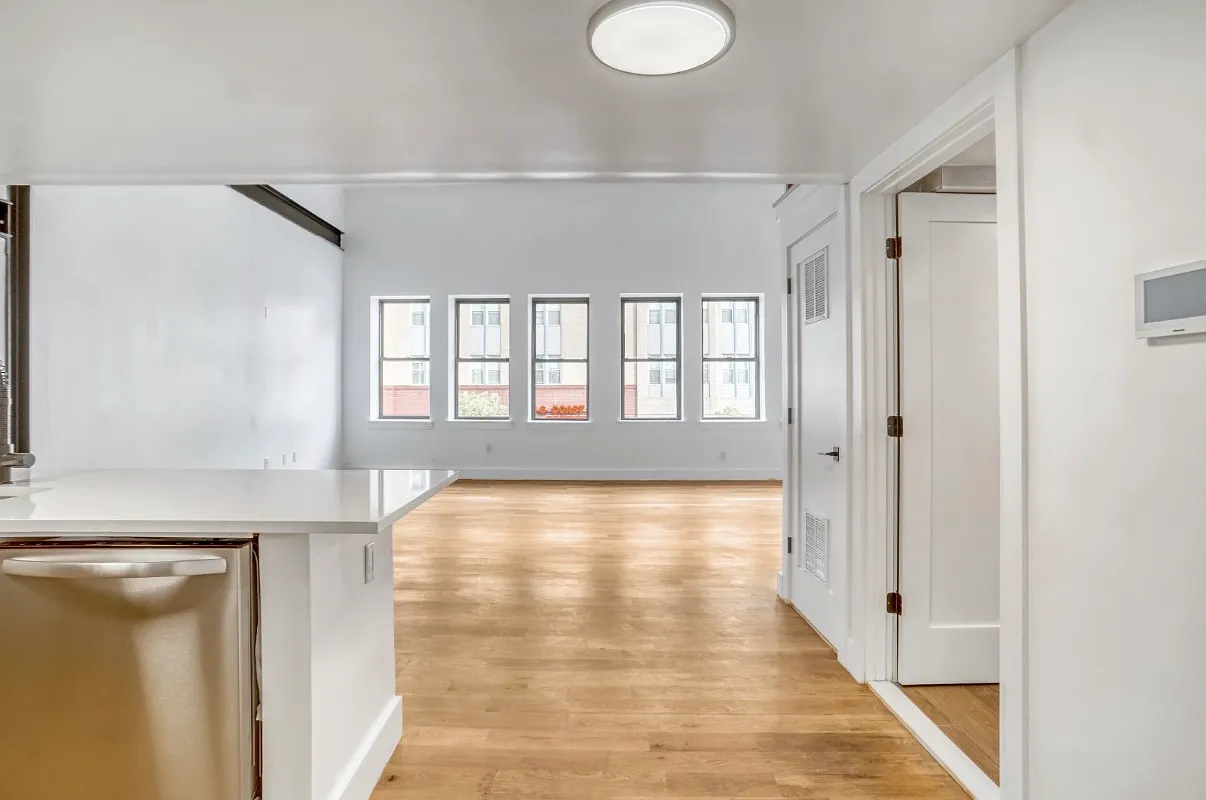 1 bed, $2,500 — Photo 1