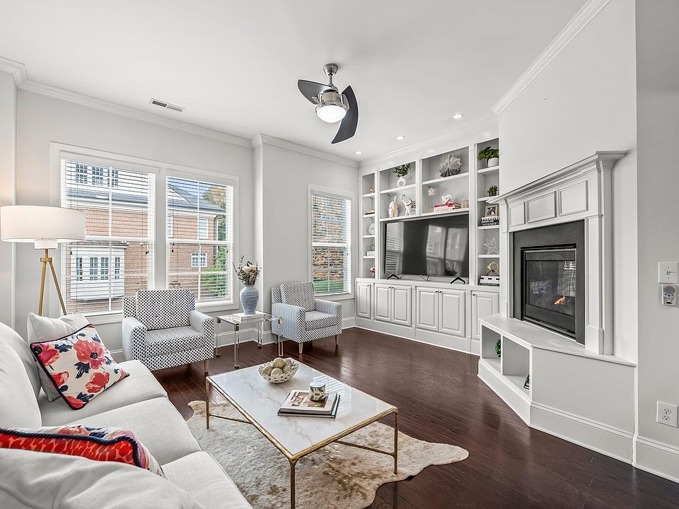 1st image of 3604 Julia Ln