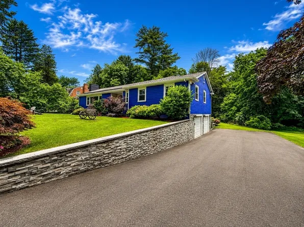 411 Pleasant St, Framingham, MA 01701