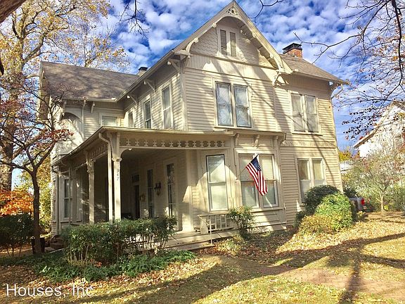 2nd image of 351 N Washington Ave