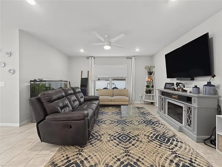 1067 Michelangelo Ln — Photo 15