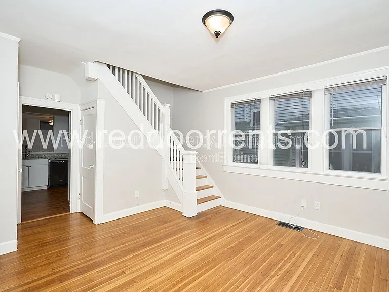 4704 N College Ave — Photo 23