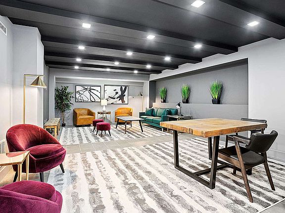 5th image of 11-12 44th Dr Unit Penthouse 2