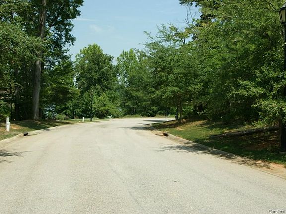 4th image of 8036 Waterview Dr #17