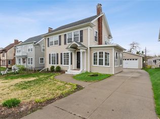 524 Forest Dr SE, Cedar Rapids, IA 52403
