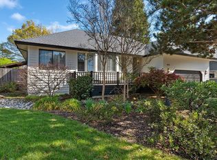 1898 Bennett Meadows Ln, Santa Rosa, CA 95405