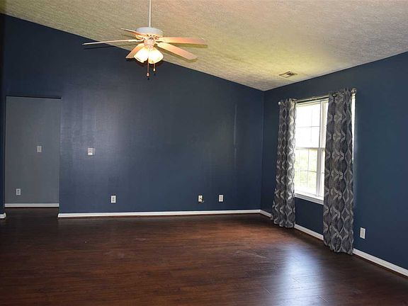 4th image of 4721 Hartsaw Ct