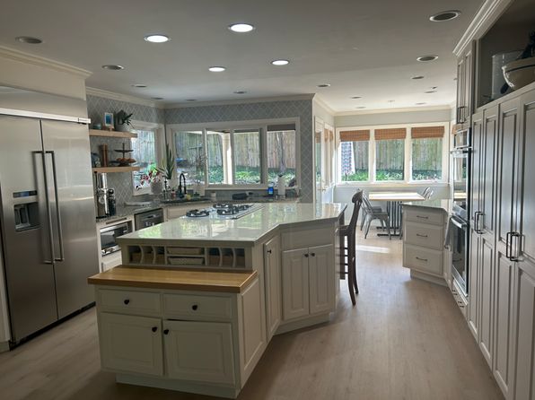 339 S Palisades Dr