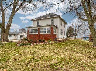 314 W Seymour St, Kentland, IN