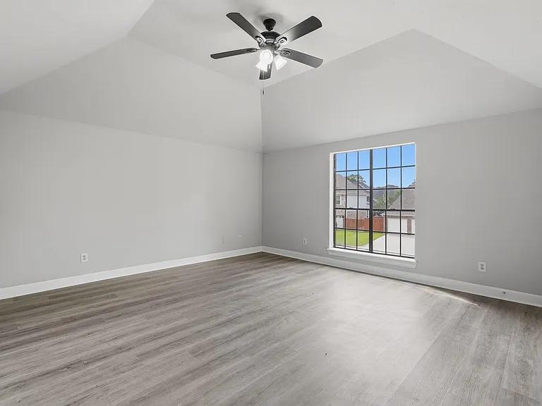 7611 Naremore Dr — Photo 30