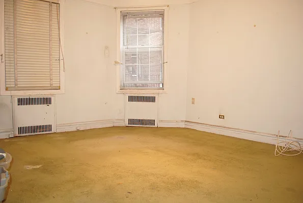 Sold by Landmarc Group | media 36