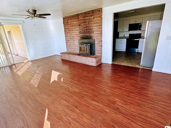 4th image of 3201 Springe St #2