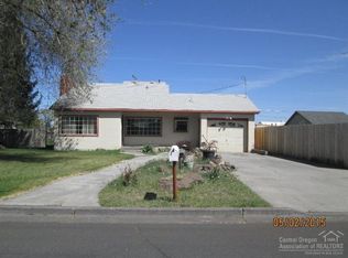 1136 SW 15th St, Redmond, OR 97756