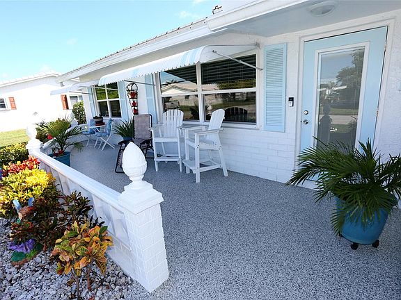 5th image of 1702 SW 22nd Avenue