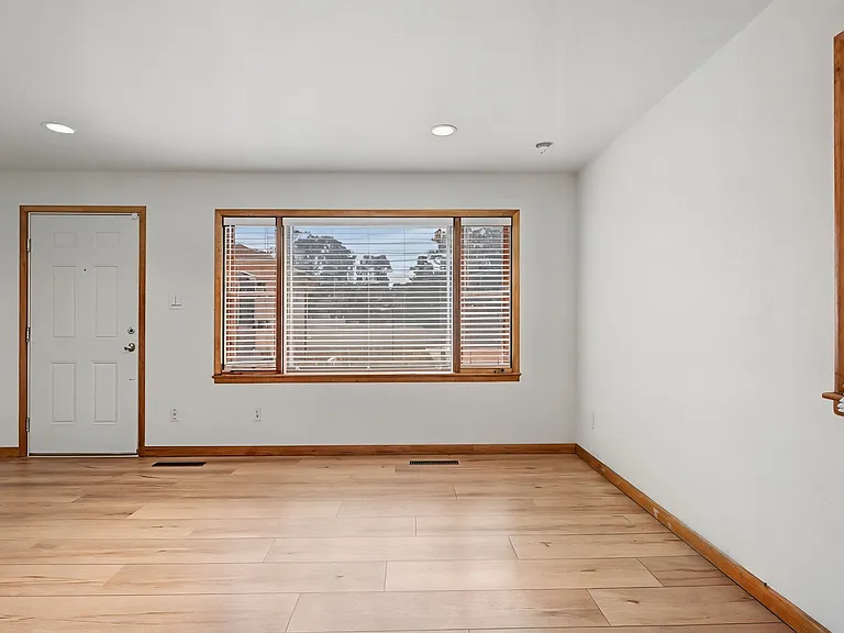 4002 Mallow Rd #B — Photo 5