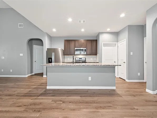 3665 Cub Dr, Conroe, TX 77301