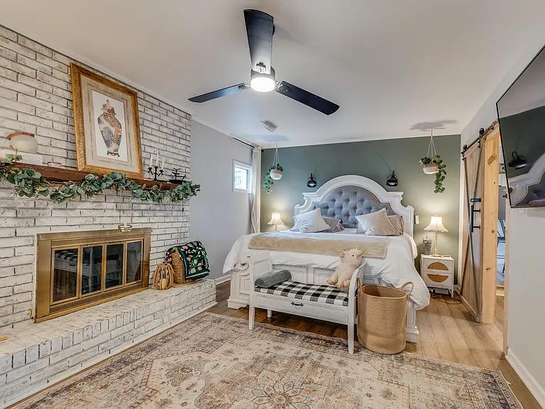 2104 Miller Ln — Photo 30