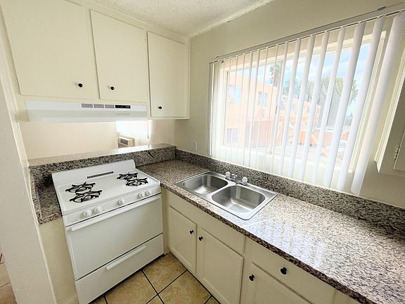 2nd image of 8734 Memory Park Ave #F0280d5c0