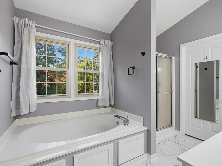 44525 Fenwick Dr — Photo 6
