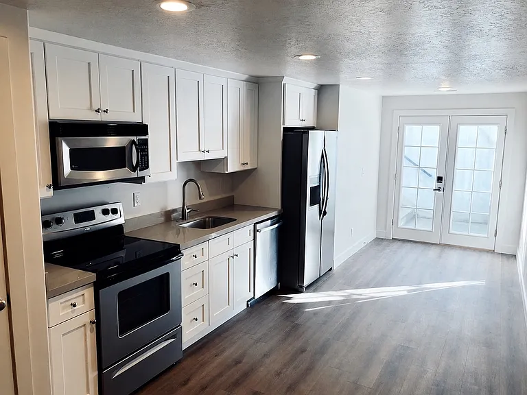 15474 S Revolutionary Way #MIL — Photo 4