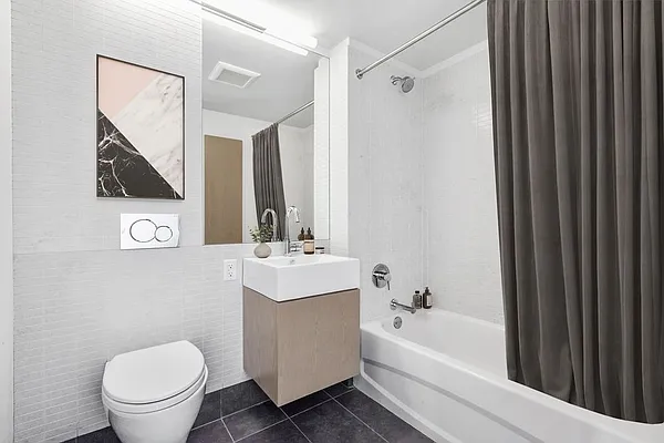 Rented by Greystar | media 4