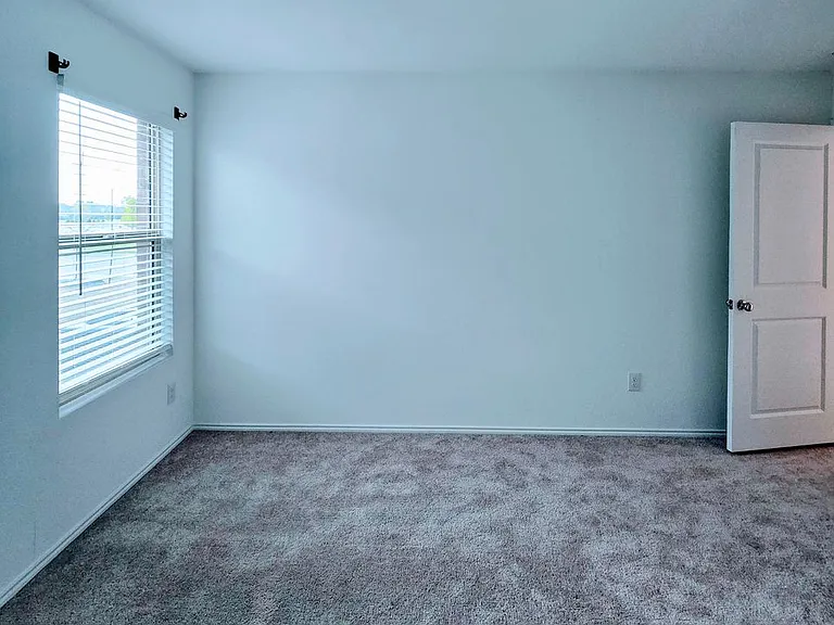 2828 Eppright Dr — Photo 7