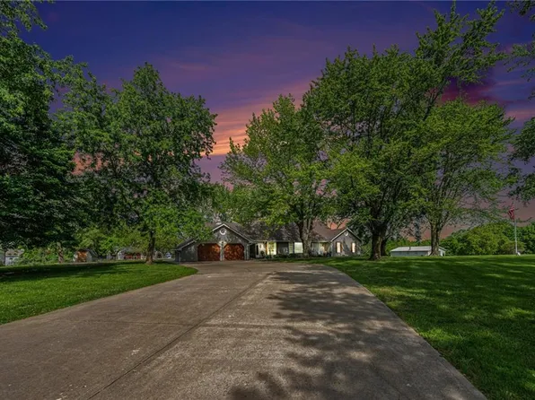18504 Fightmaster Rd, Trimble, MO 64492