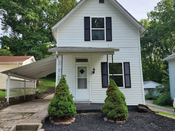 404 W 2nd St, Veedersburg, IN 47987