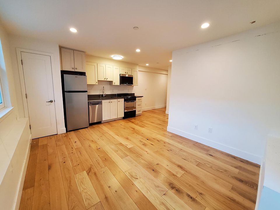 1st image of 3465 25th St #104