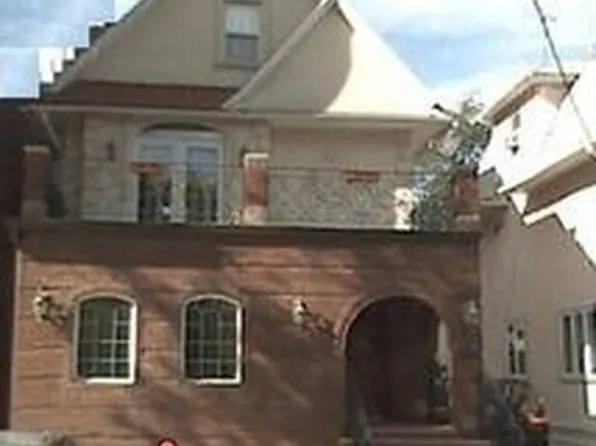 1538 E 13th St, Brooklyn, NY 11230