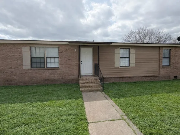 7 Carol Ct Unit A, Brookshire, TX 77423