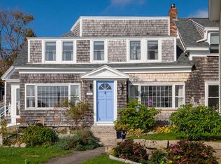 60 W Main St, Stonington, ME 04681