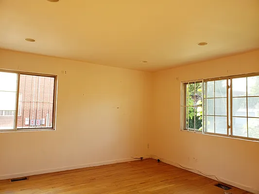 Rented by E Realty International Corp | media 26