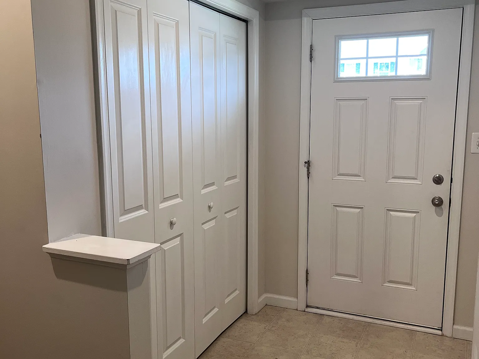 3 bed, 1220 sqft, $2,200 — Photo 4