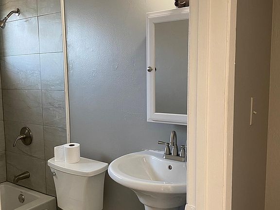 4th image of 2804 Norcade Cir #4