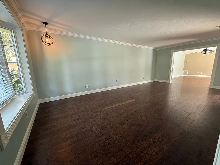 905 Poinciana Dr — Photo 13