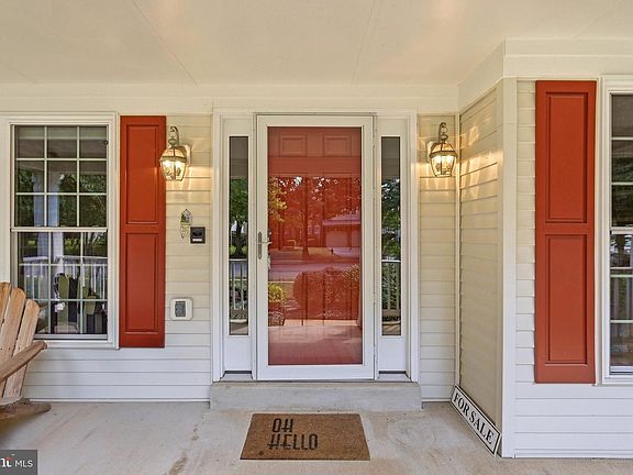 4th image of 110 Alpine Dr SE