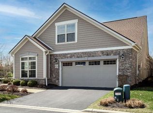 110 Park Knoll Pl, Powell, OH 43065