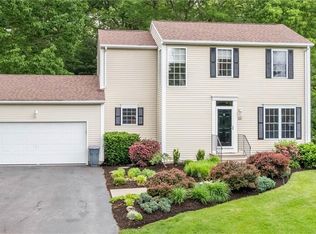 32 Cobblestone Ter, Coventry, RI 02816