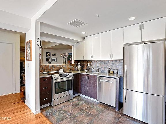 Open kitchen
