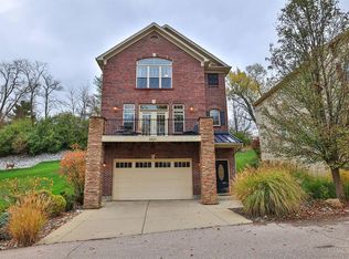 6624 Corbly Rd, Cincinnati, OH 45230