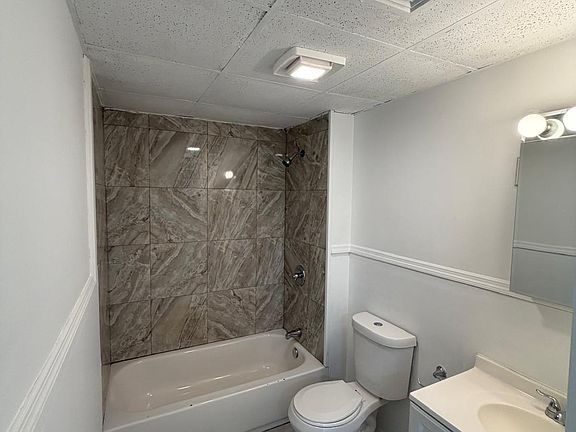 4th image of 618 Elizabeth Ave #C