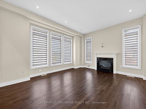 4th image of 1815 Fairport Rd #1