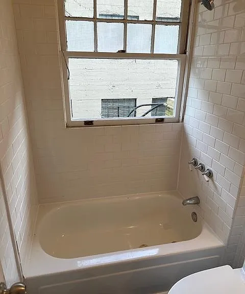2229 NW Everett St #8 — Photo 8