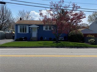 82 Pilgrim Pkwy, Warwick, RI 02888